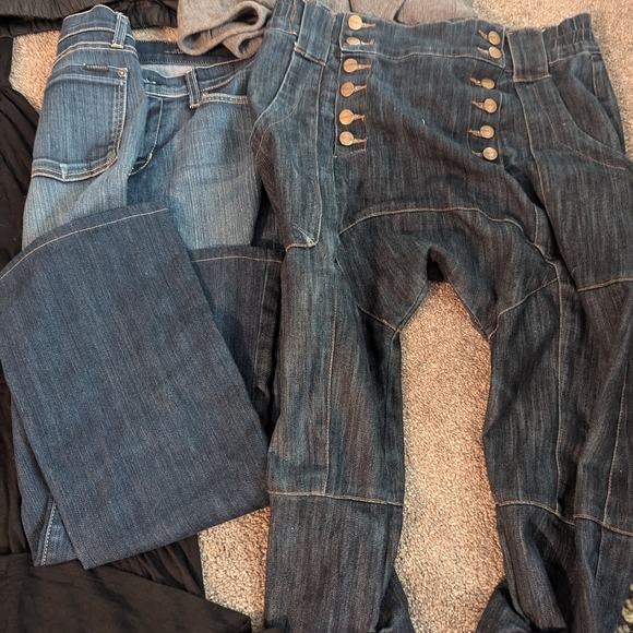 Designer clothing lot size med/lrg - Picture 2 of 5